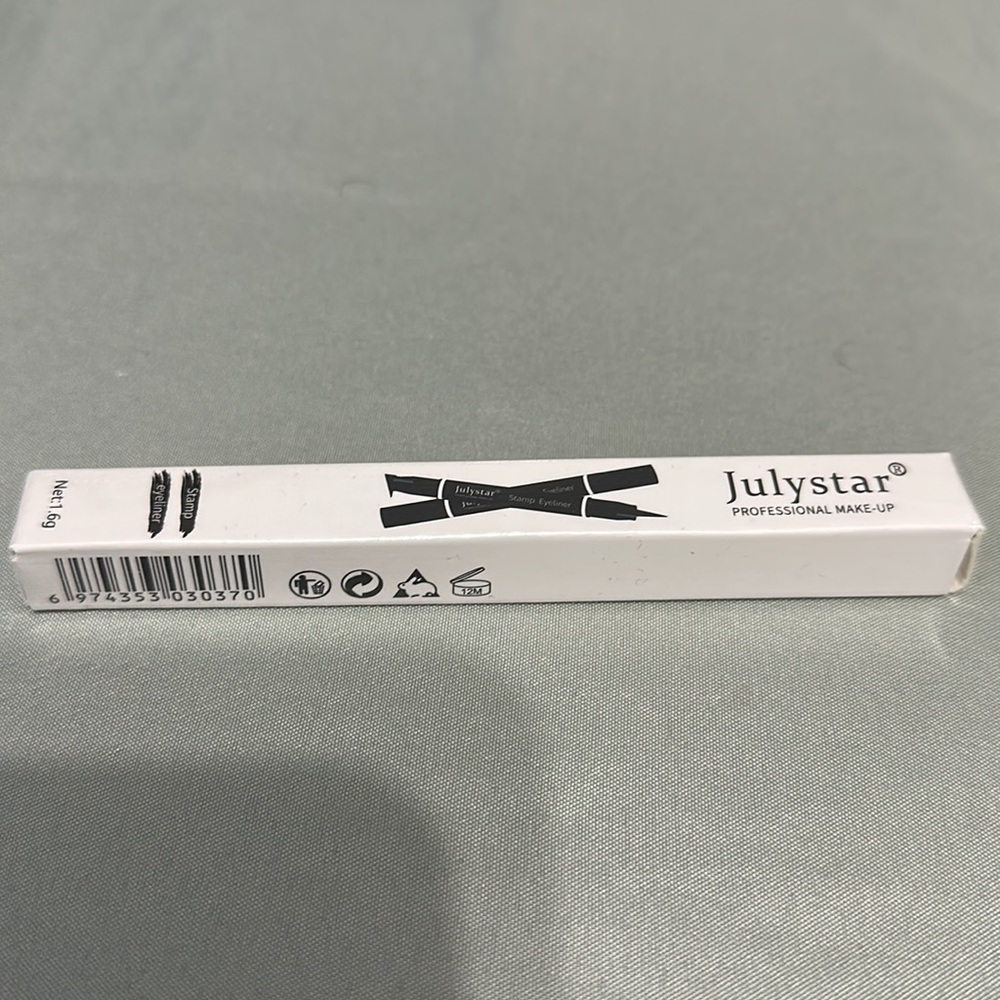 BNIB Makeup Bundle - Picture 3 of 7